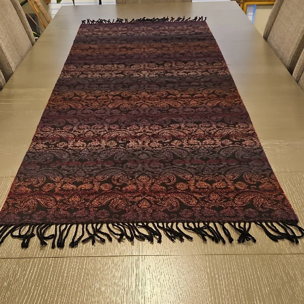 True Vintagehome 80's Multiple Color Paisley Table Runner W Fringe 27